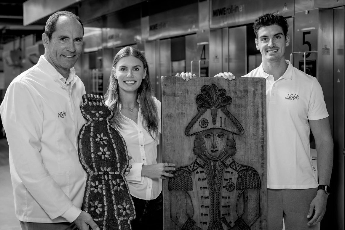 Michael, Philippa und Julius Nobis in der Backstube